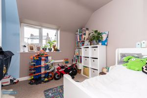 Bedroom- click for photo gallery